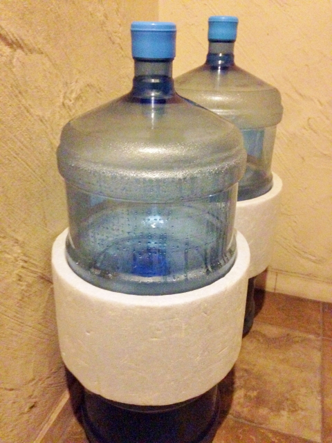 人気の激安ウォーターサーバー水の消費期限